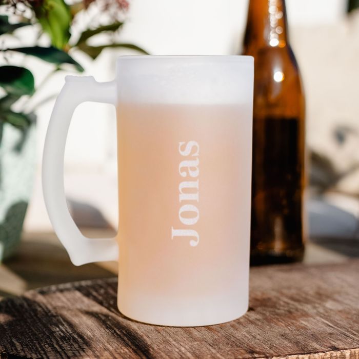 Personalisierbarer Bierkrug mit Gravur Personalisierbarer Bierkrug mit Gravur